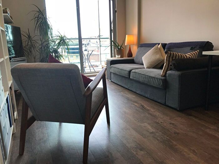 1 Bedroom Flat To Rent In Navigation Street, Birmingham, B5