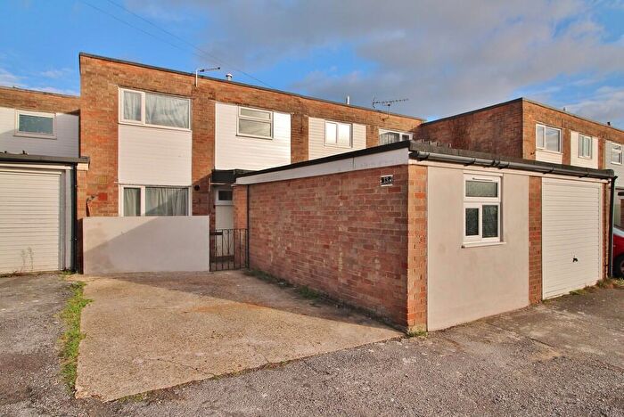 3 Bedroom Terraced House For Sale In Rushmere Walk, Warren Park, PO9