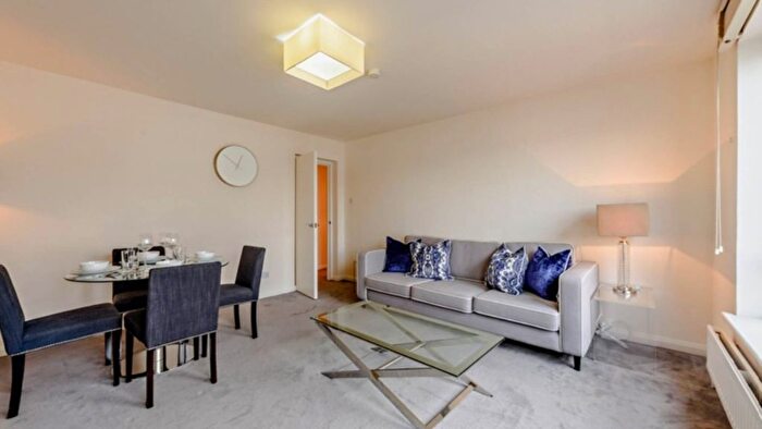 2 Bedroom Flat To Rent In Fulham Road, London, SW3