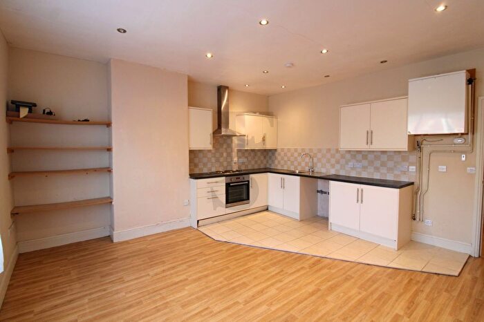 2 Bedroom Flat To Rent In Melton Road, Oakham, LE15