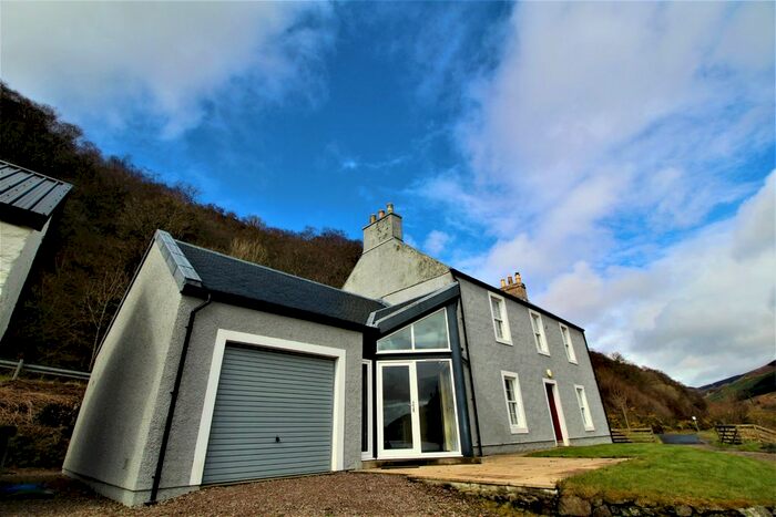5 Bedroom Detached House To Rent In Loch Striven, Clachaig, PA23