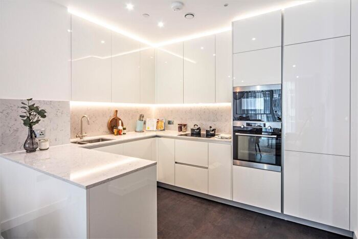 2 Bedroom Apartment To Rent In Thornes House, Nine Elms, London, SW11