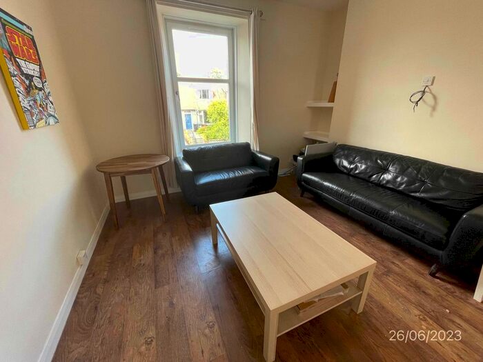2 Bedroom Flat To Rent In Bedford Road, First Floor Right, Aberdeen, Aberdeenshire, AB24