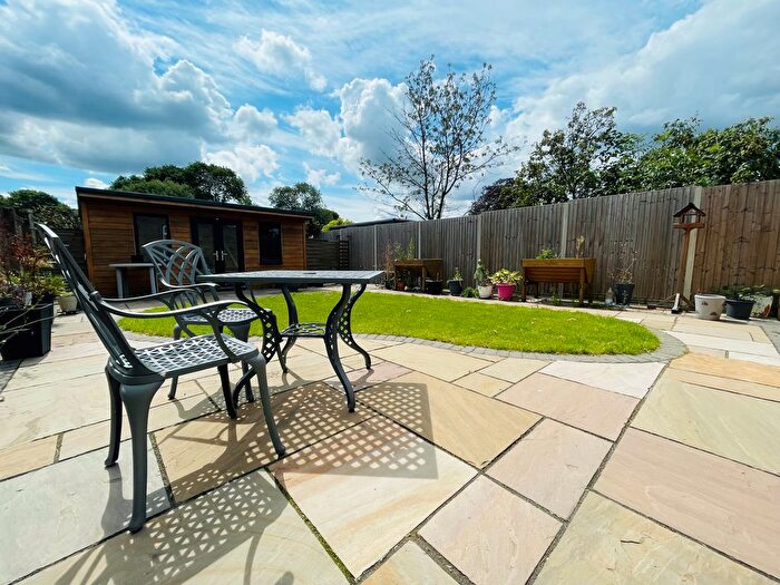 2 Bedroom Bungalow To Rent In Tanglewood Close, Gillingham, ME8