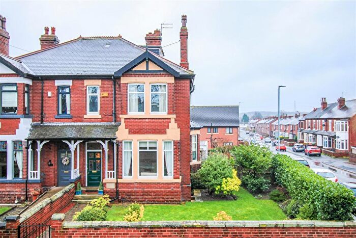 6 Bedroom Semi Detached House For Sale In Church Lane, Normanton, WF6