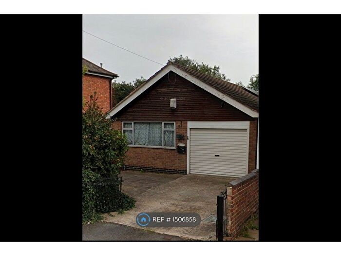 2 Bedroom Bungalow To Rent In Olive Road, Leicester, LE4