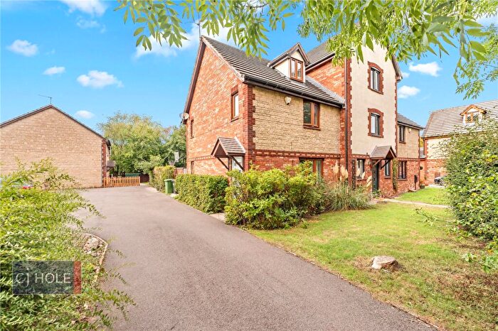 3 Bedroom End Of Terrace House To Rent In Westons Hill Drive, Emersons Green, Bristol, BS16