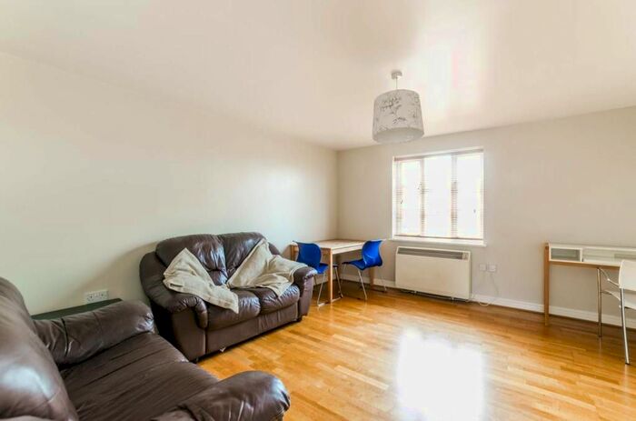 2 Bedroom Flat To Rent In Otter Close, London, E15
