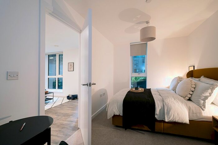 2 Bedroom Flat To Rent In Strand Street, Liverpool, L1