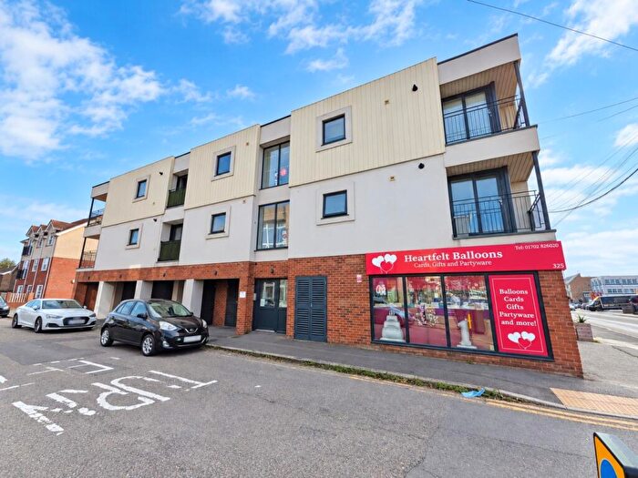 1 Bedroom Apartment For Sale In London Road, Hadleigh, Essex, SS7