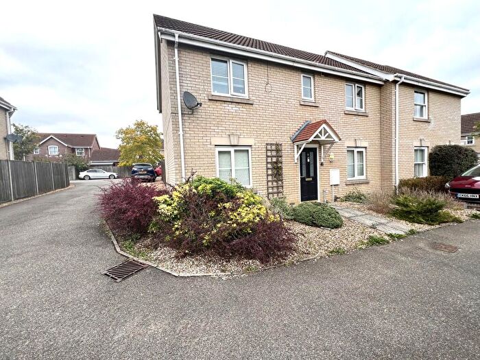 3 Bedroom End Of Terrace House For Sale In Stirling Way, Sutton, Ely, Cambs., CB6