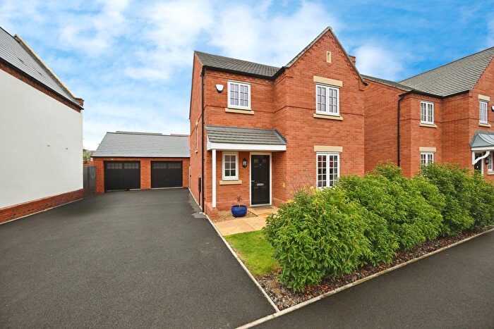3 Bedroom Detached House For Sale In Wroughton Drive, Houlton, Rugby, CV23