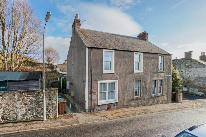 2 Bedroom Semi-Detached House For Sale In Stob Cross Road, Markinch, Glenrothes, KY7