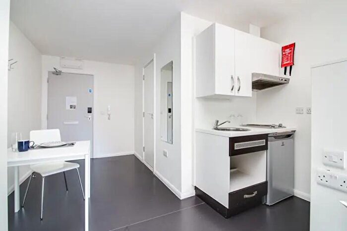 Studio To Rent In Corporation Street, Birmingham, B4
