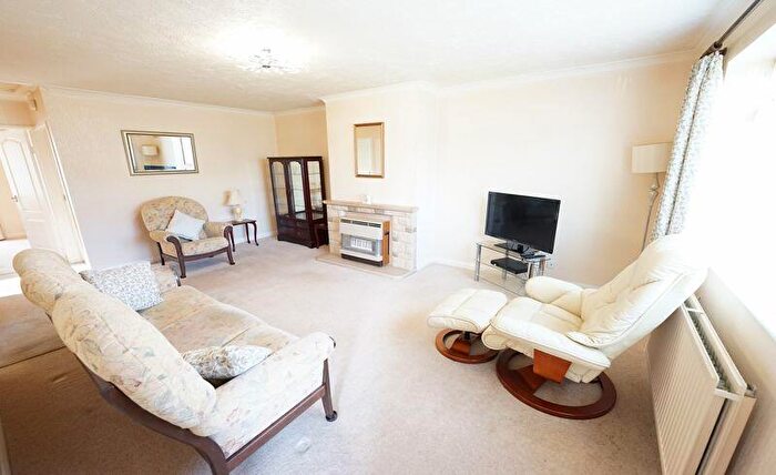 2 Bedroom Semi-Detached Bungalow For Sale In Mizzymead Rise, Nailsea, BS48