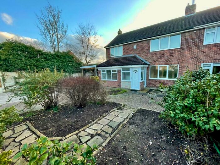 3 Bedroom Semi-Detached House To Rent In Balmoral Road, Borrowash, Derby, DE72