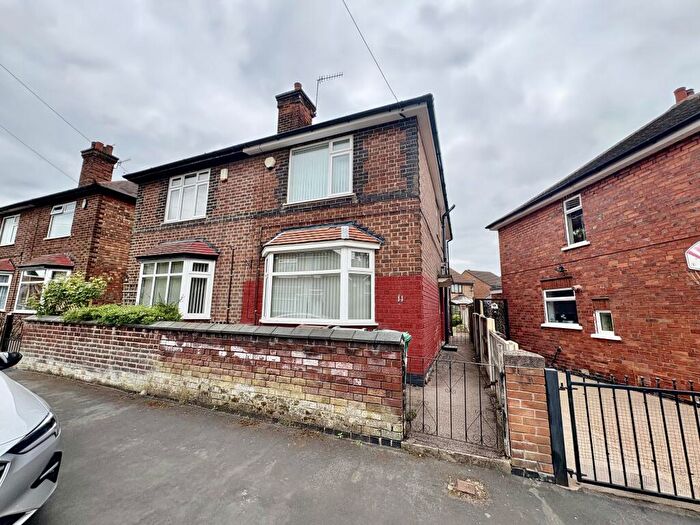 3 Bedroom House To Rent In Roderick Street, NG6