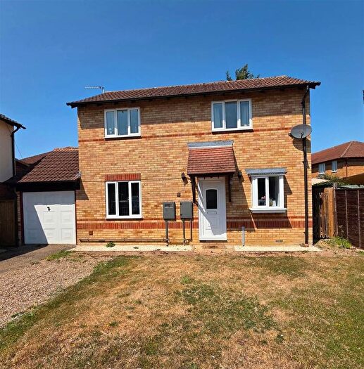 3 Bedroom Detached House To Rent In Spiers Drive, Brackley, NN13