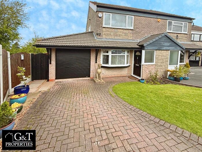 3 Bedroom Semi Detached House For Sale In Penrice Drive, Tividale, Oldbury, B69
