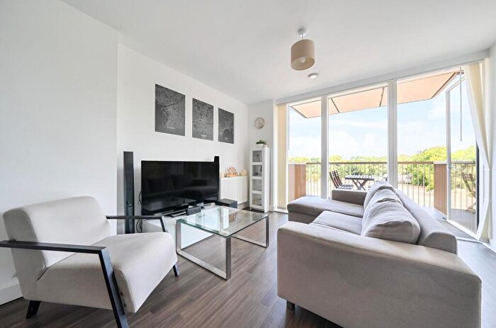 2 Bedroom Apartment For Sale In Appleby Court, Adenmore Road, London, SE6