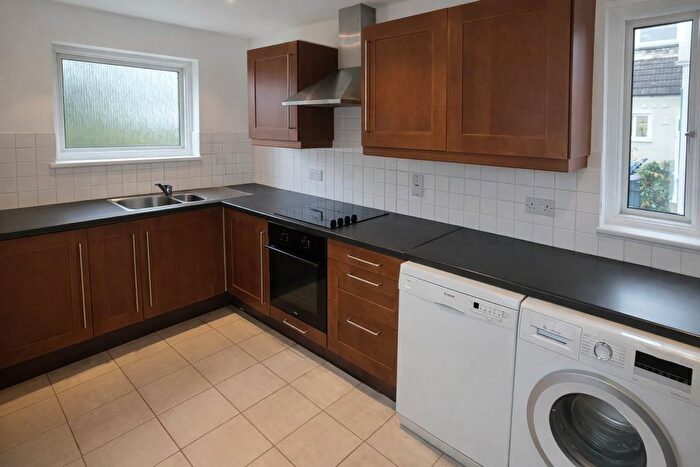 2 Bedroom Flat To Rent In Golders Green Rd, Golders Green, NW11