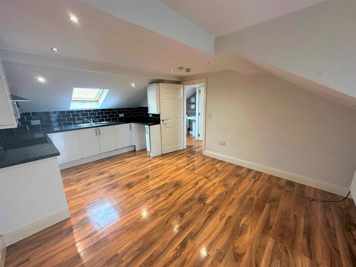 2 Bedroom Flat To Rent In Springfield Road, Blackpool, FY1