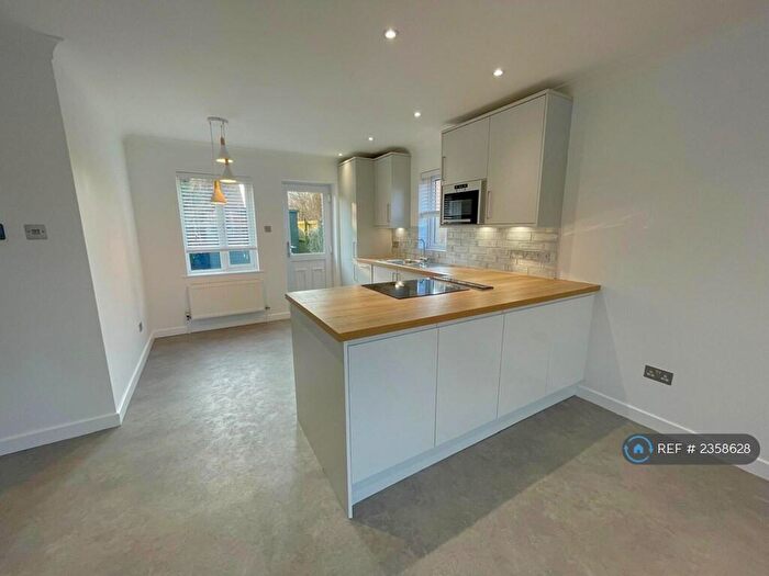 2 Bedroom Bungalow To Rent In Turnberry Drive, Woodhall Spa, LN10