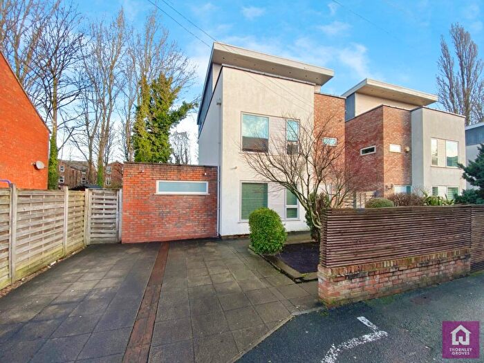 4 Bedroom Detached House To Rent In Claremont Avenue, Didsbury, M20