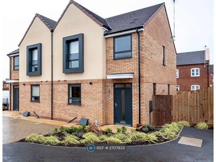 3 Bedroom Semi-detached House To Rent In Great Russell Street, Northampton, NN1