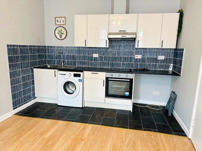 2 Bedroom Flat To Rent In Norfolk Road, Cliftonville, Margate, Kent, CT9