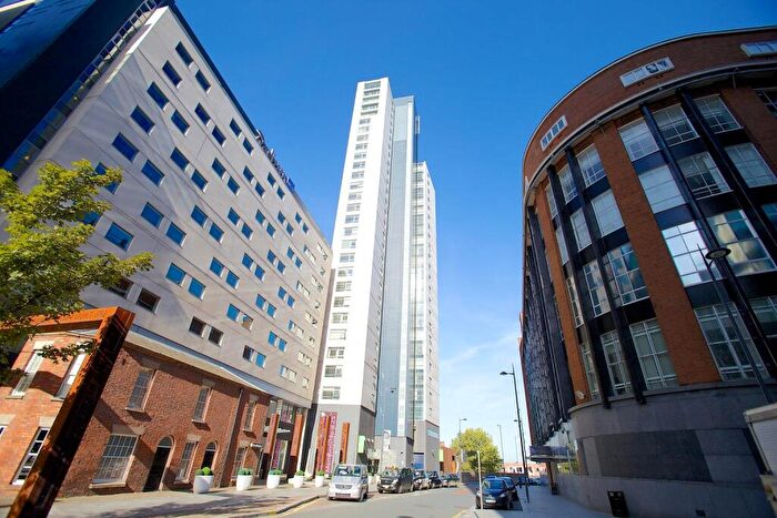 3 Bedroom Apartment To Rent In Old Hall Street, Liverpool, Merseyside, L3