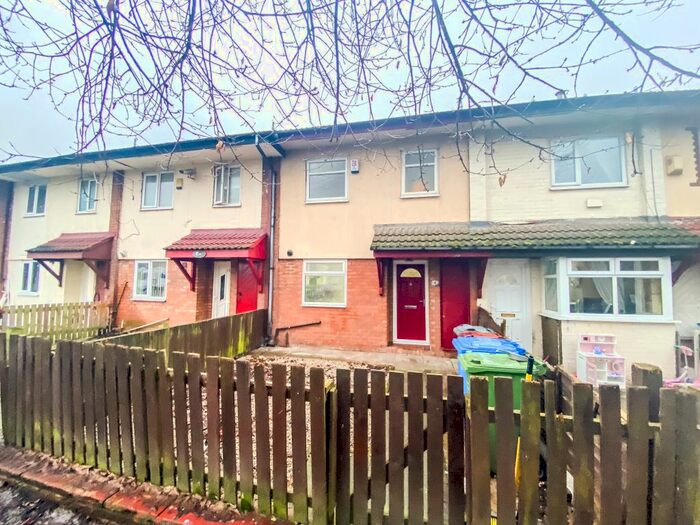 3 Bedroom Terraced House To Rent In Salcot Walk, Manchester, M40