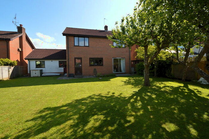 4 Bedroom Detached House To Rent In Springfield Road, Cheddar, BS27