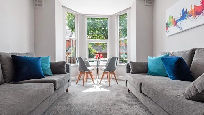 1 Bedroom Flat To Rent In Mauldeth Road, Manchester, M20