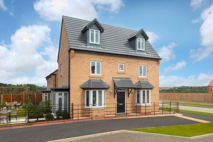 4 Bedroom Detached House For Sale In Tansy Road, Priors Hall Park, Corby, Northamptonshire, NN17