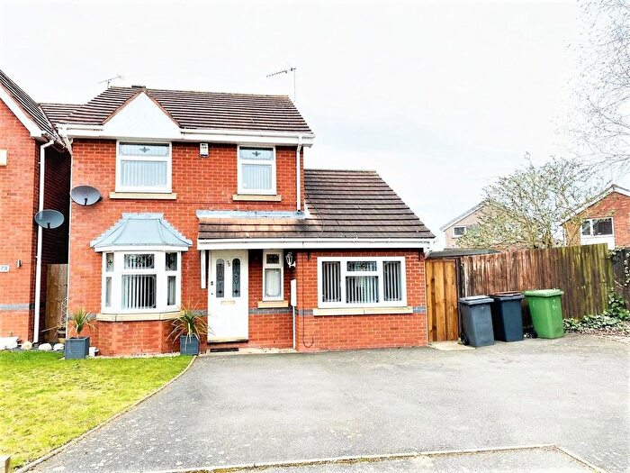 3 Bedroom Detached House To Rent In Marsdale Drive, Manor Park, Nuneaton, CV10