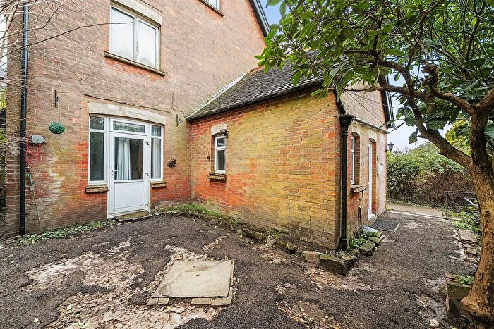 2 Bedroom Flat For Sale In Church Road, Rotherfield, Crowborough, TN6