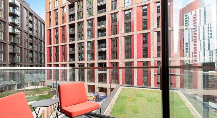 1 Bedroom Flat To Rent In Charles Clowes Walk, London, SW11