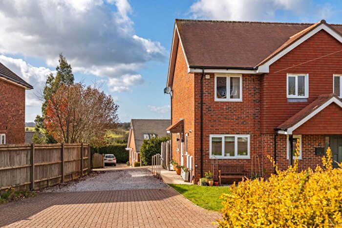 2 Bedroom Semi-Detached House For Sale In Mount View Close, Winchester, SO22