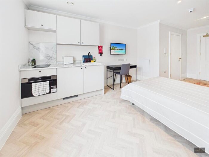 1 Bedroom Flat To Rent In Brights House, Bournemouth, BH1