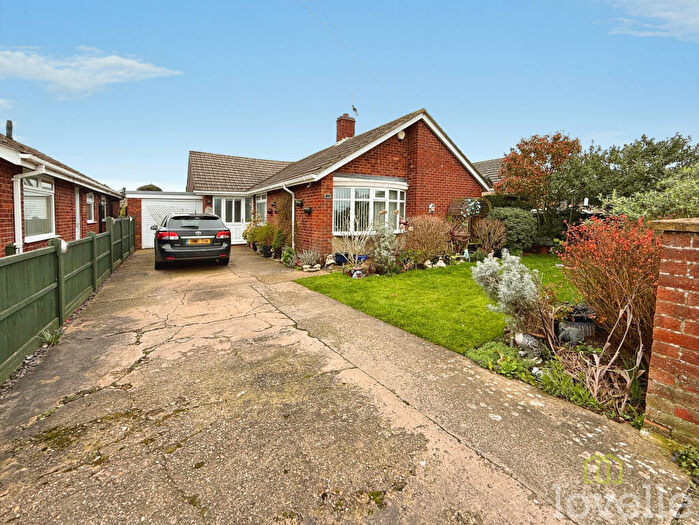 3 Bedroom Detached Bungalow For Sale In Vauxhall Road, Bracebridge Heath, LN4
