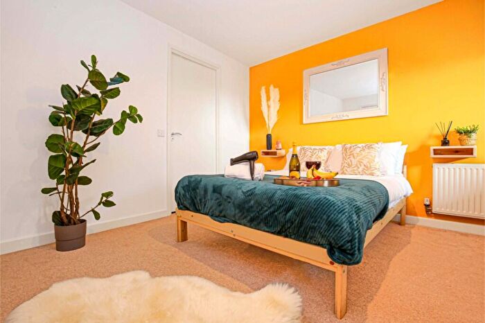 2 Bedroom Serviced Apartments To Rent In Huntley Crescent, Milton Keynes, Buckinghamshire, MK9