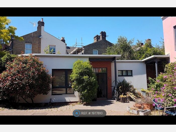 1 Bedroom Semi-Detached House To Rent In Vaughan Road, London, SE5