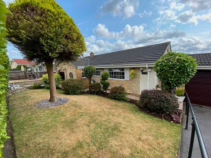 3 Bedroom Detached Bungalow For Sale In Vale View, Pont Nedd Fechan, Neath, Neath Port Talbot., SA11