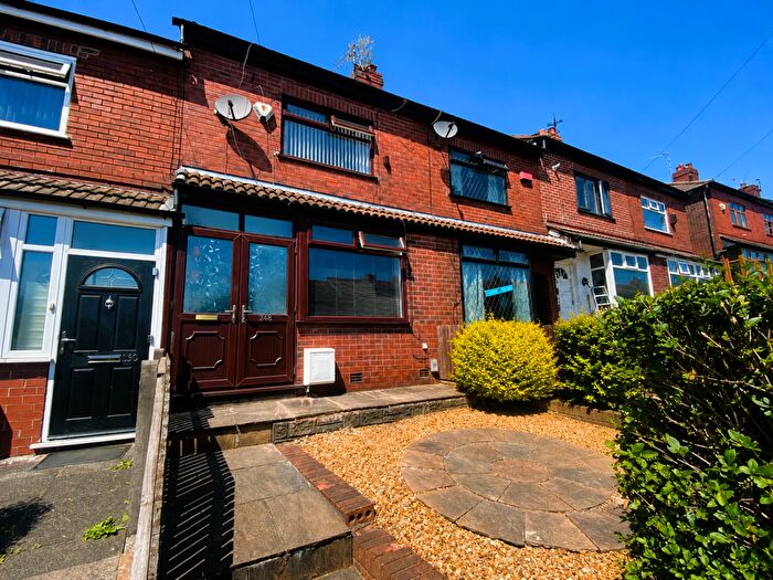2 Bedroom Terraced House For Sale In Block Lane, Chadderton, OL9