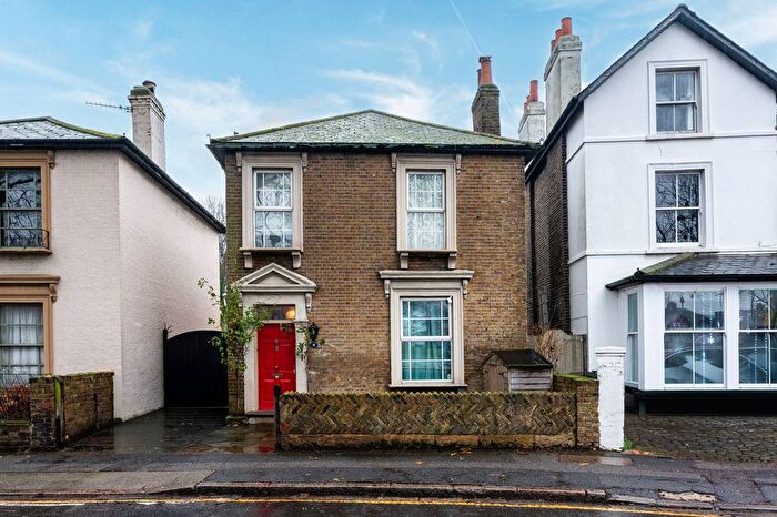 3 Bedroom Detached House For Sale In Eltham Green, Eltham, London, SE9