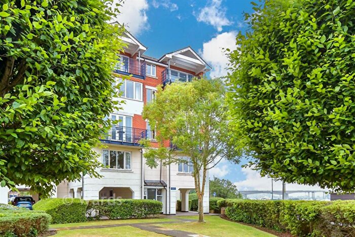 3 Bedroom Duplex For Sale In Shelley Rise, Rochester, Kent, ME1