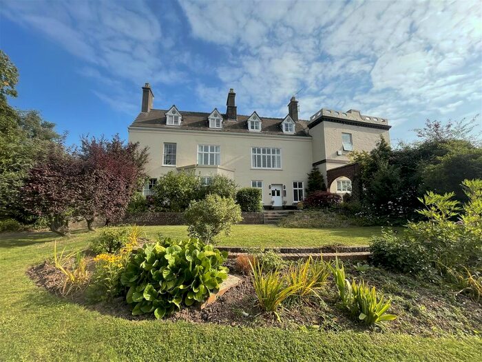 1 Bedroom Flat To Rent In Unlawater Lane, Newnham-On-Severn, Gloucestershire, GL14