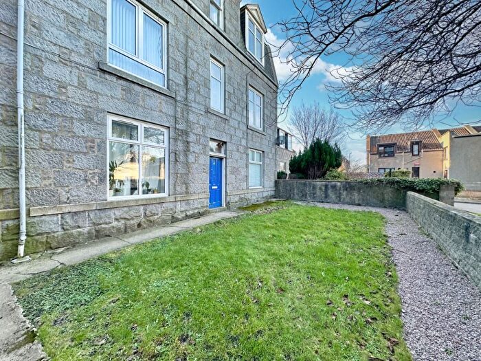 1 Bedroom Flat To Rent In Forbes Street, Rosemount, Aberdeen, AB25