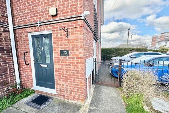 2 Bedroom Maisonette To Rent In Skeales Court, Hornchurch, RM12